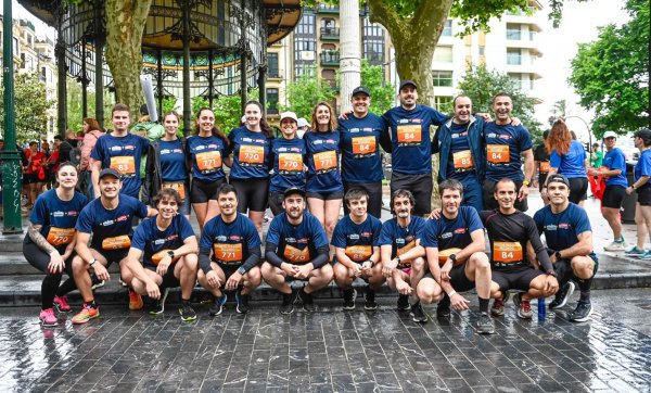 foto grupo carrera empresas